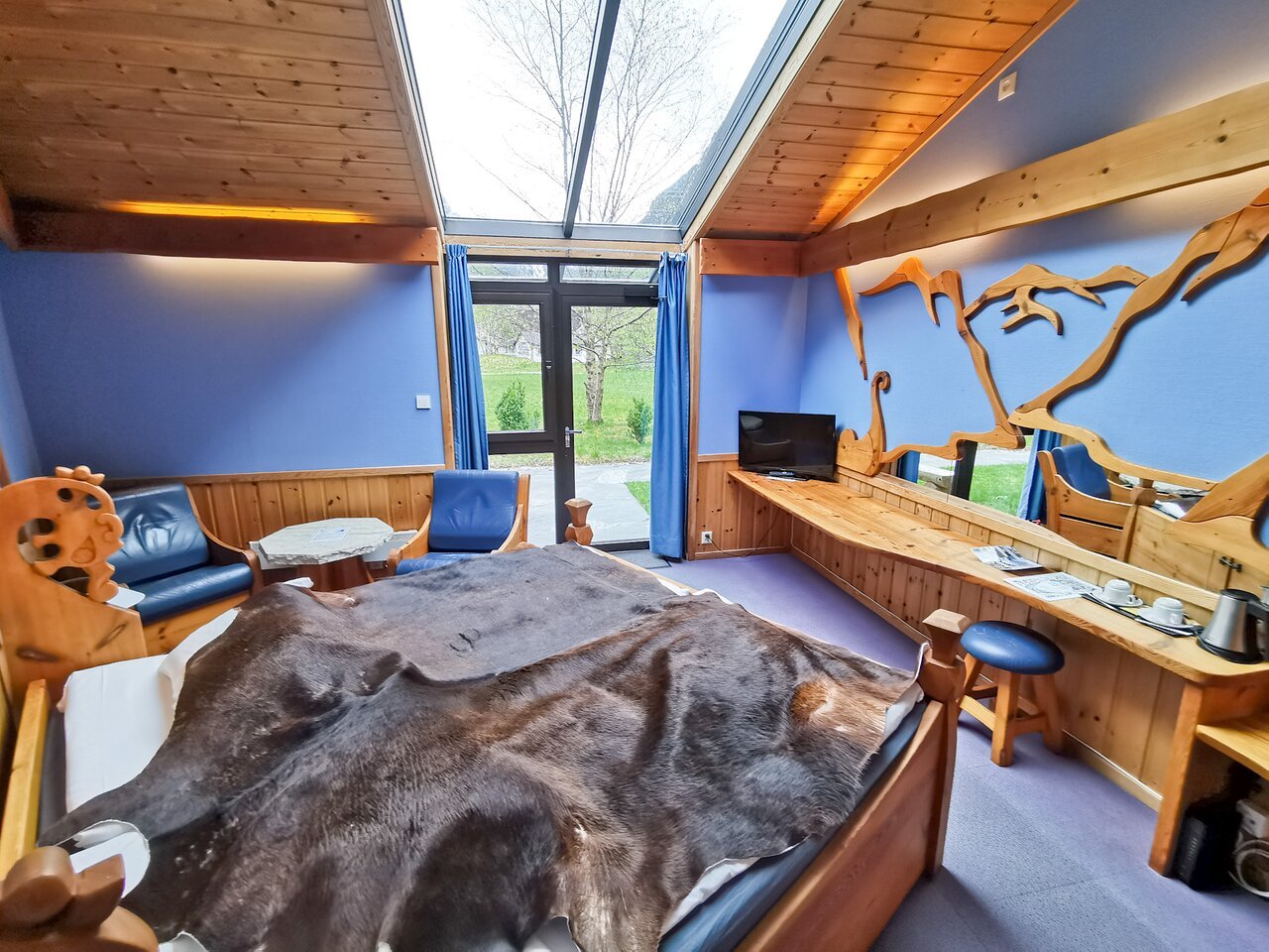 A Viking-style room at the Gudvangen Fjordtell