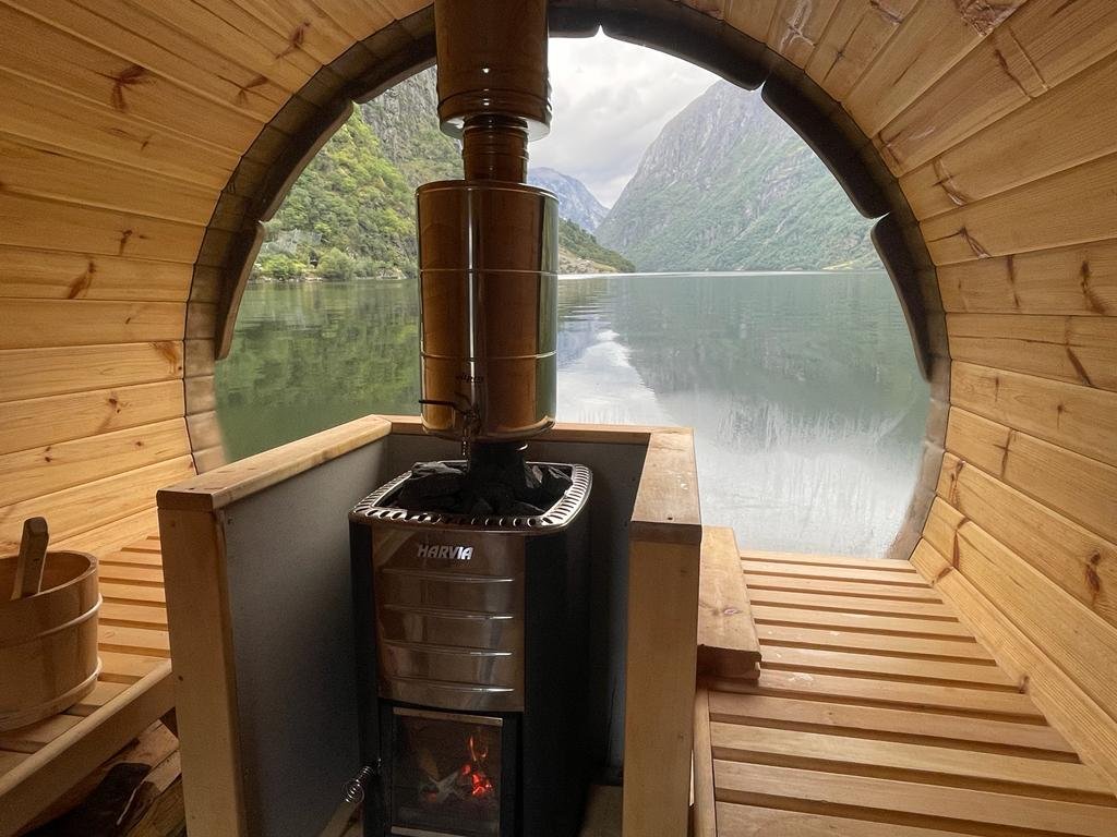 A wood-fired sauna and cold plunge at the fjord's edge